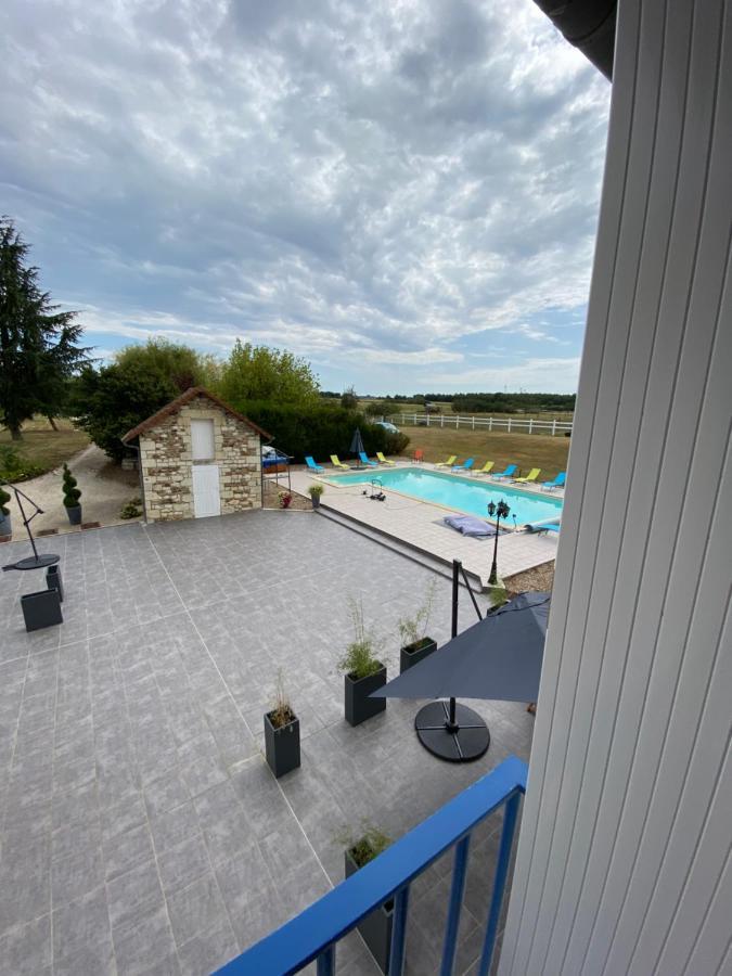 Loveyou Villalunoterie Futuroscope Piscine Spa 4Pers Oyre Exterior foto